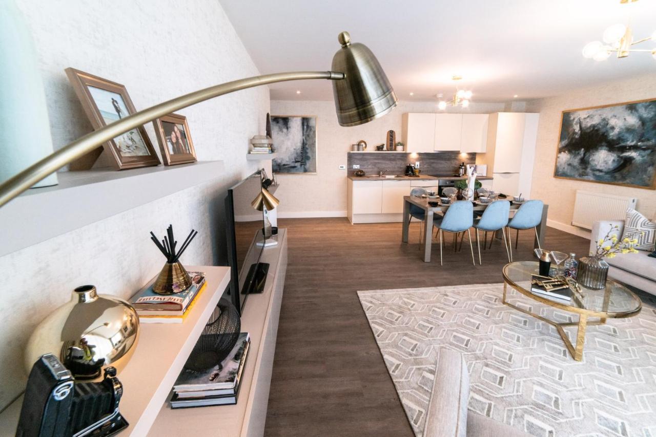 Seven Living Ashford - Modern And Spacious Apartments Exterior foto