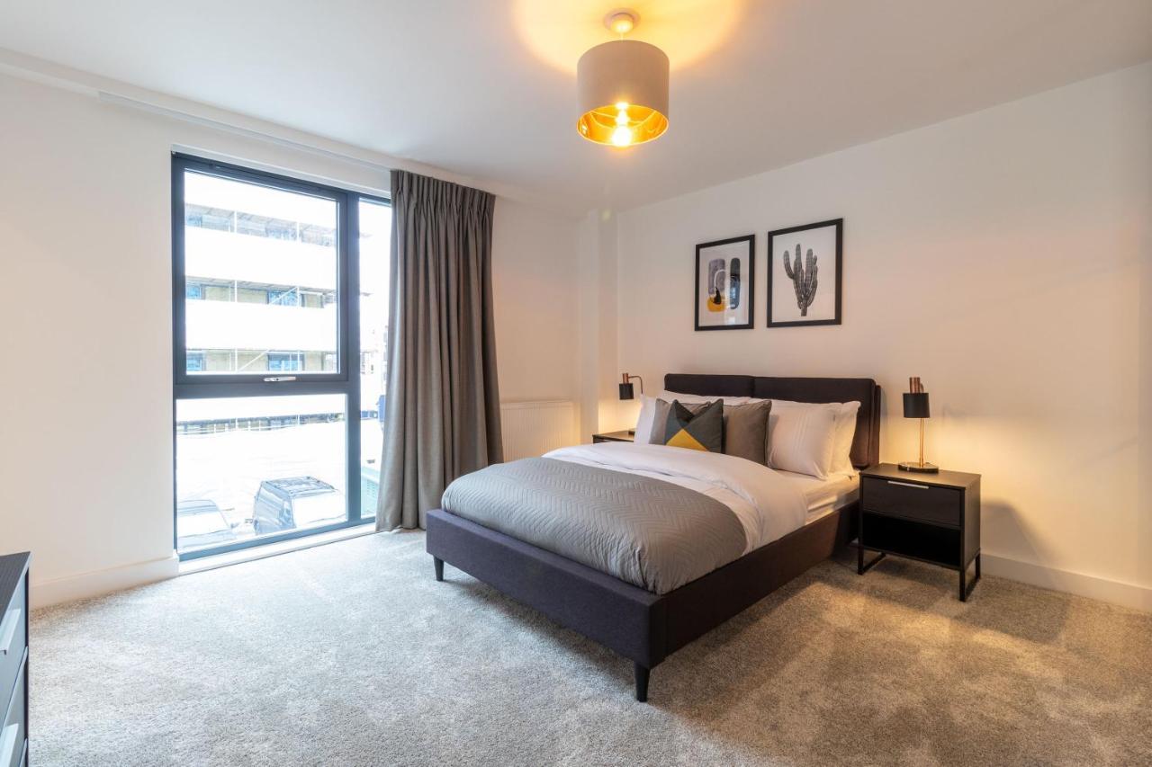 Seven Living Ashford - Modern And Spacious Apartments Exterior foto